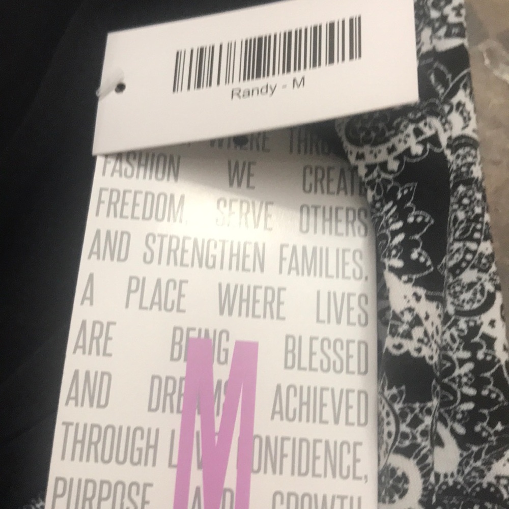 LuLaRoe Randy - Picture 2 of 2
